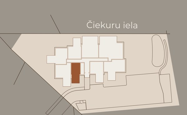 Nr. 1 — Atrašanās namā