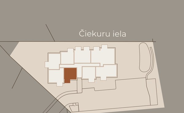 Nr. 17 — Atrašanās namā