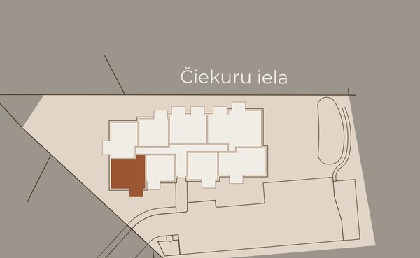 Nr. 18 — Atrašanās namā